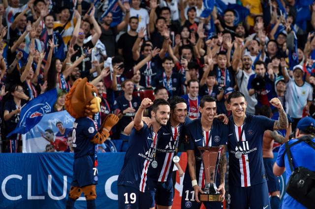 而是两个并 而是两个并